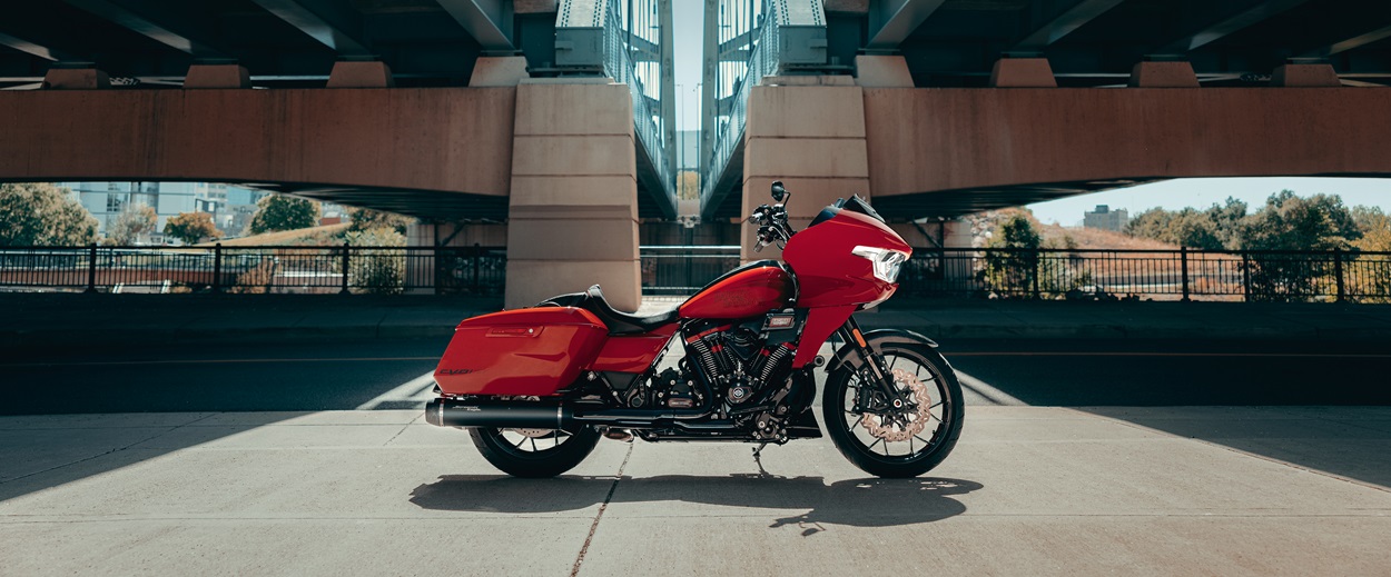 2025 Harley-Davidson® CVO™ Road Glide® ST near Fairfax, VA